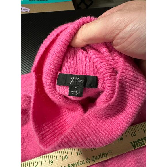 J.Crew Turtleneck Sweater Supersoft Yarn Side Slits Pink Size Medium Wool Alpaca - Picture 3 of 12